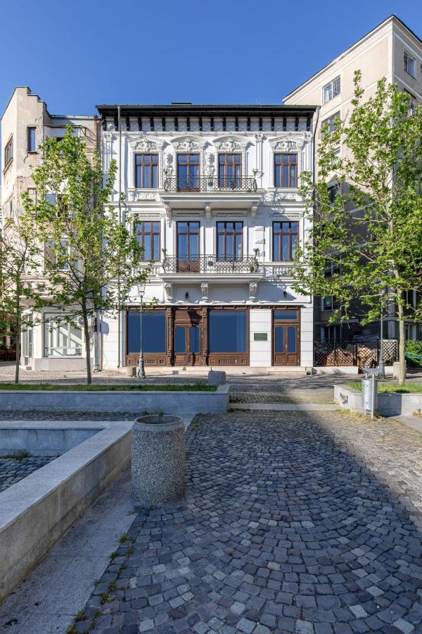 Holt Old Town Luxury Suites بوخارست المظهر الخارجي الصورة